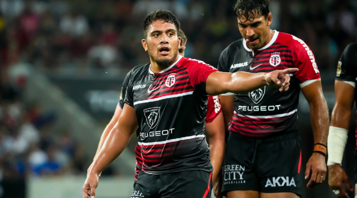 Selevasio Tolofua : “Dès qu’il n’y a pas Dupont et Ntamack, on dit que l’équipe est remaniée de toute façon”