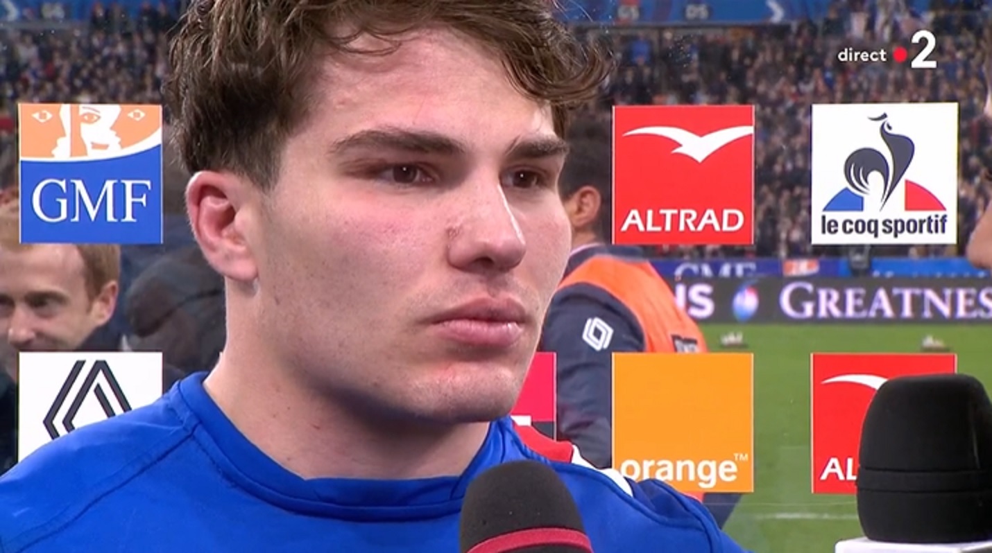 VIDÉO : Premier carton rouge de sa carrière pour Antoine Dupont !