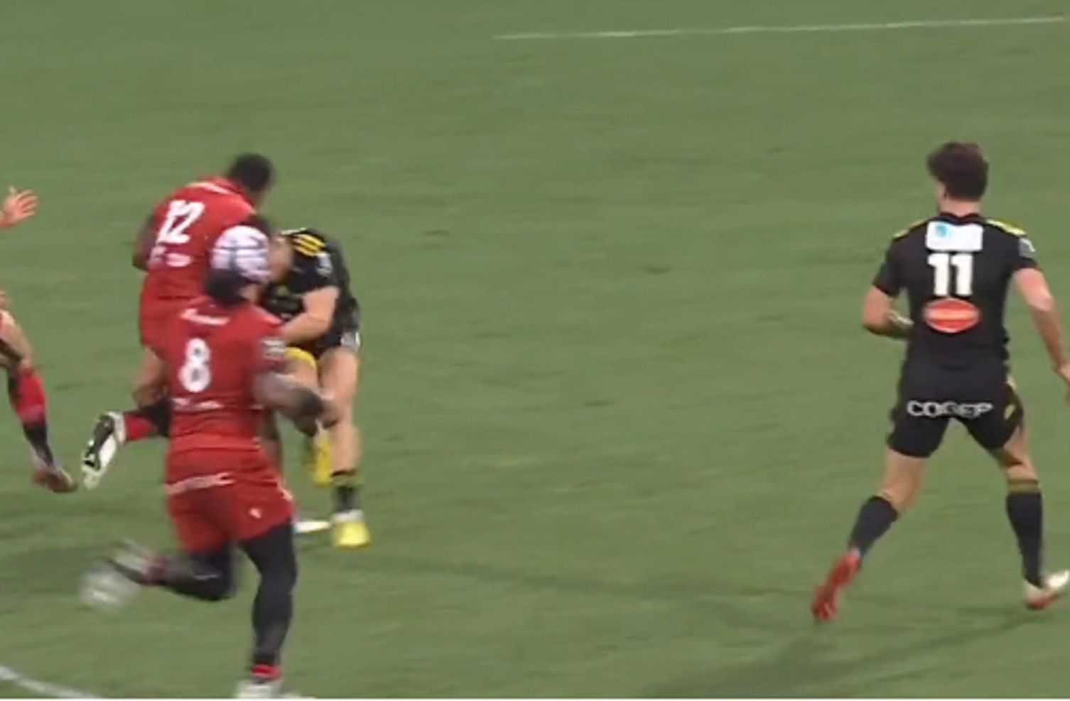 VIDEO : L’énorme tampon de Josua Tuisova sur Pierre Popelin !