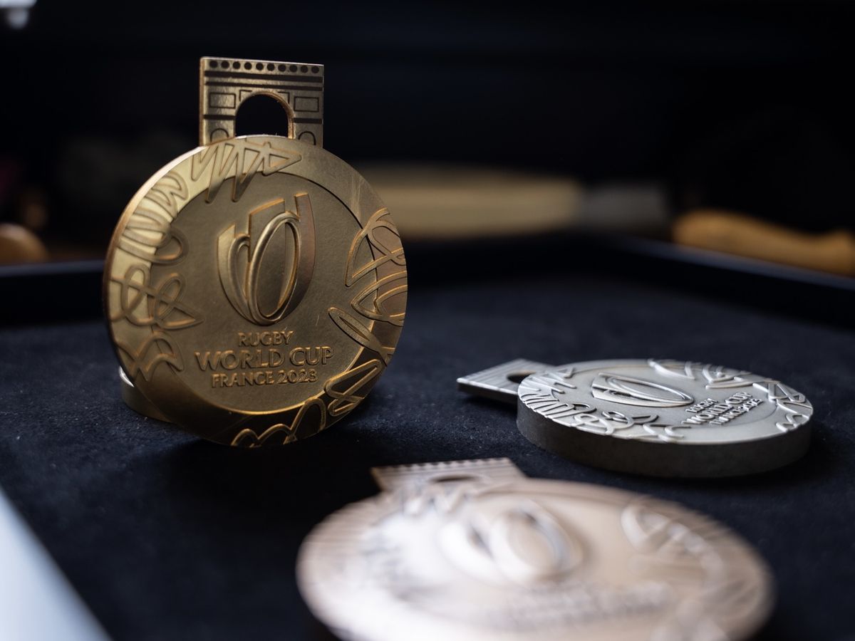 INSOLITE – Les médailles de la Coupe du monde ont été confectionnées avec des téléphones recyclés
