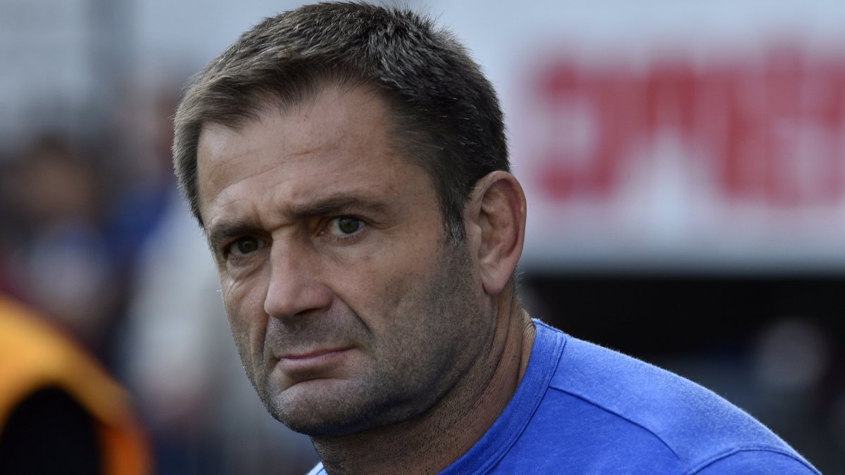 Franck Azéma : “Je n’ai pas envie de vous dire qu’on joue le maintien ni qu’on va jouer le titre”