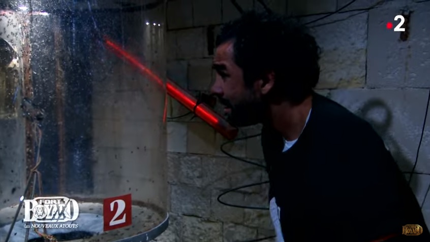 VIDEO : Tétanisé, Yoann Huget quitte une épreuve de Fort Boyard