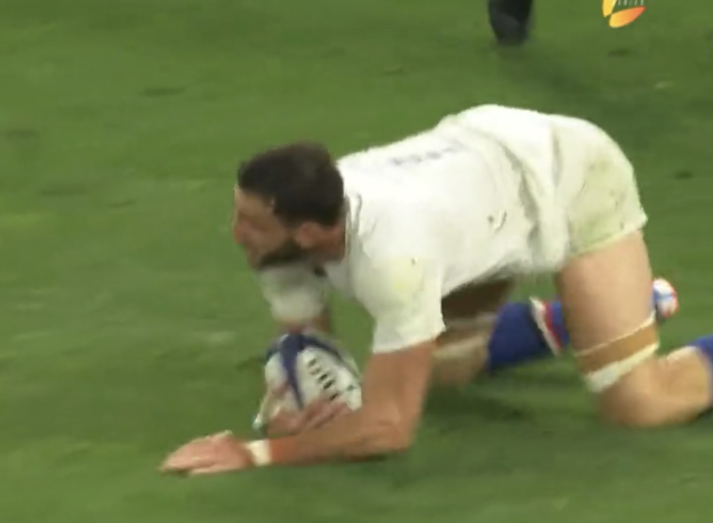 VIDEO : Charles Ollivon inscrit le 3ème essai du XV de France !