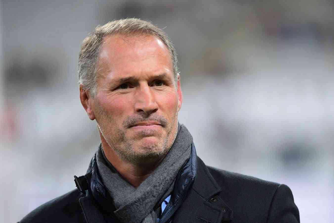 Olivier Magne s’enflamme et voit le XV de France donner une sacrée correction aux All-Blacks !