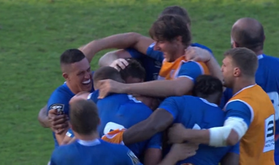 VIDEO : Pierre Popelin inscrit la pénalité de la gagne à la dernière seconde de jeu