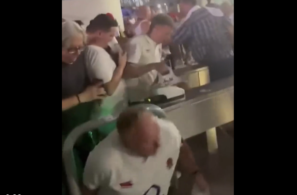 VIDEO : Les images honteuses à l’entrée du Stade Vélodrome pour Angleterre / Argentine