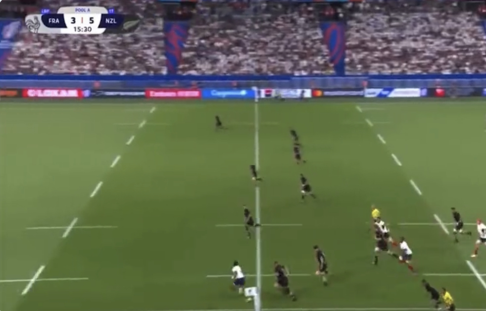 VIDEO : La superbe percée de Peato Mauvaka contre les Blacks