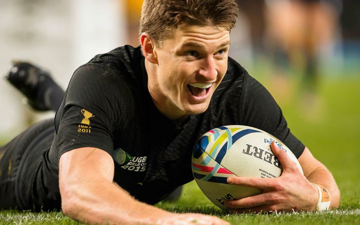 Beauden Barrett : “C’est génial d’être en France”