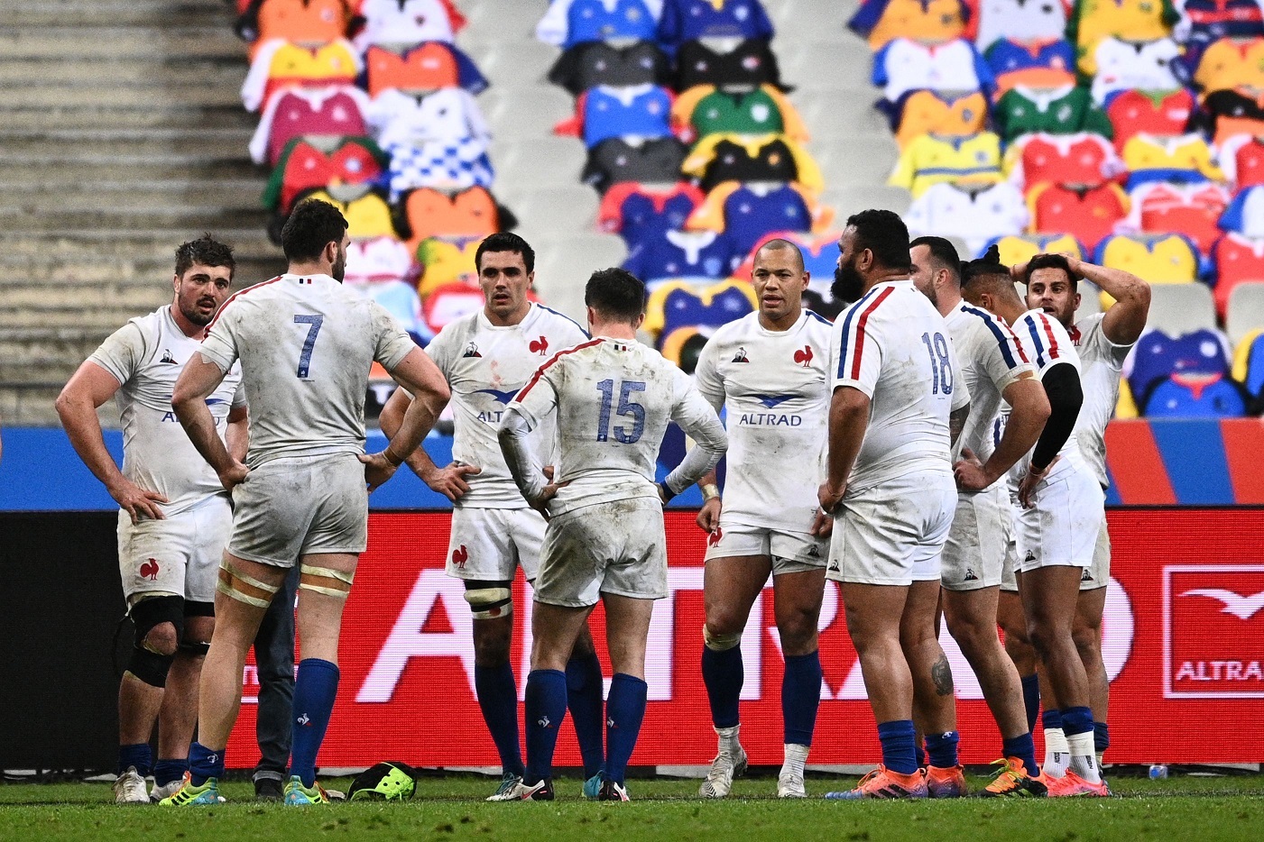 On sait pourquoi le XV de France ne pourra pas jouer en bleu contre les All-Blacks