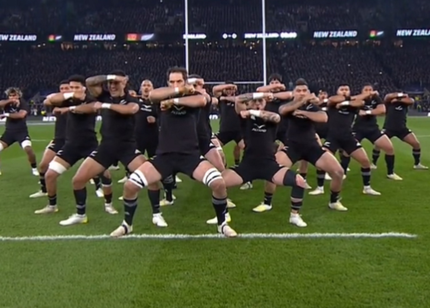 Les Bleus vont-ils répondre au Haka ? Gabin Villière se confie !