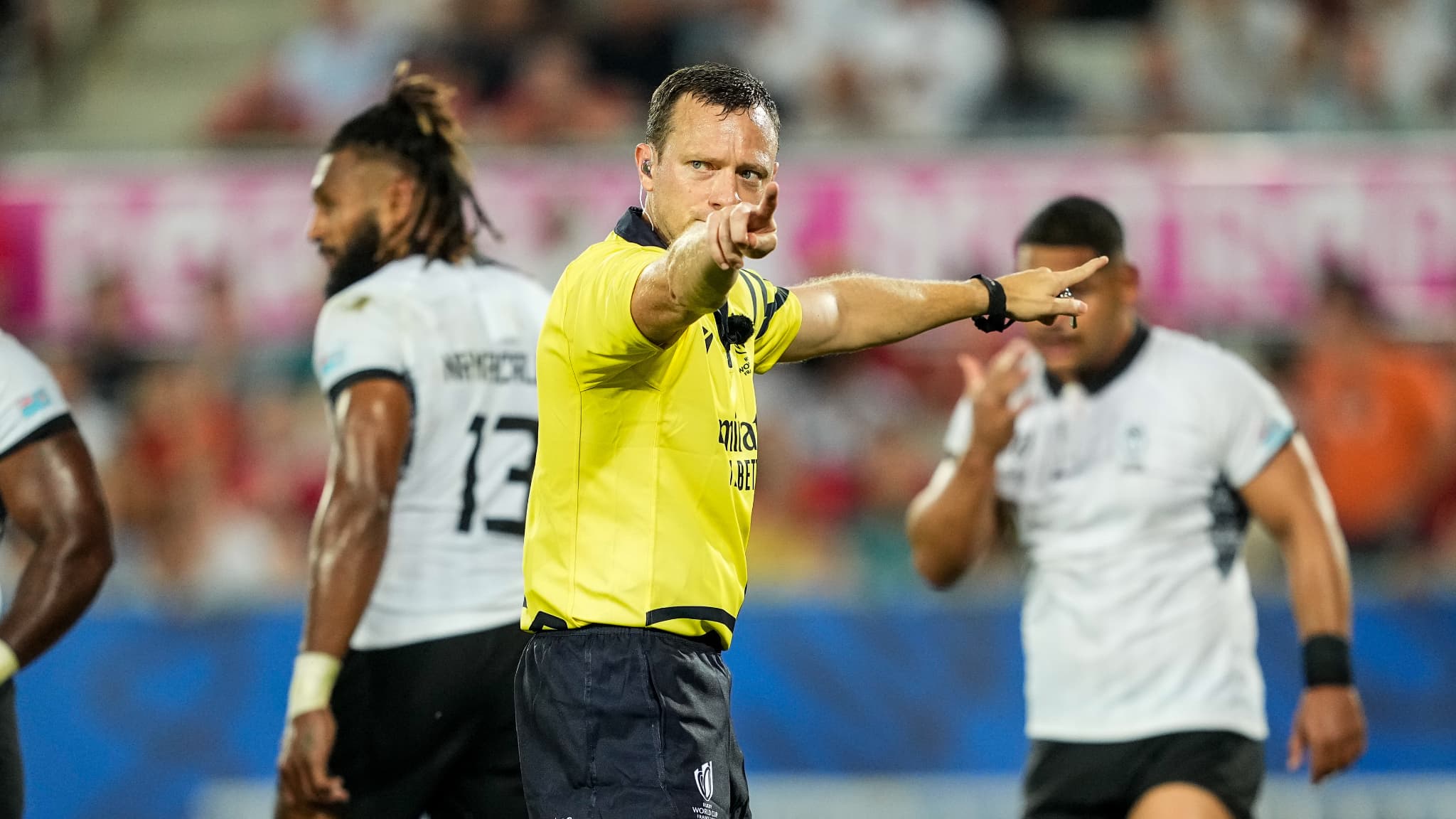 World Rugby défend les arbitres et peste contre la méconnaissance des règles des supporters