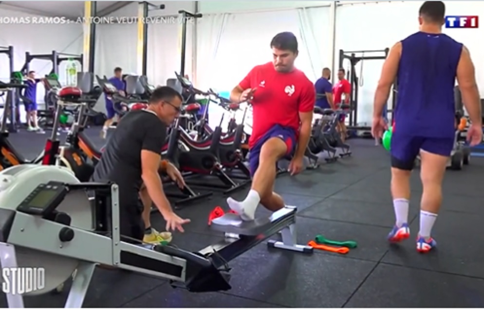 VIDEO : Les images d’Antoine Dupont qui reprend l’entraînement avec les Bleus