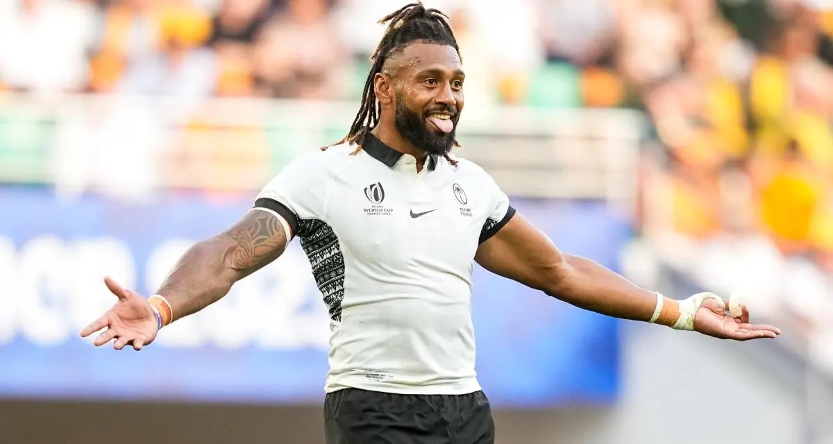 Ils sont tous en admiration devant Waisea Nayacalevu !