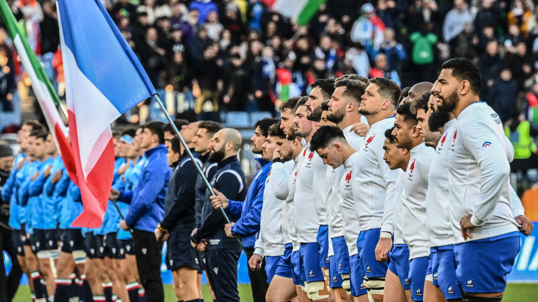 Mika explique comment il a durement travaillé pour rectifier le fiasco des hymnes de la Coupe du monde