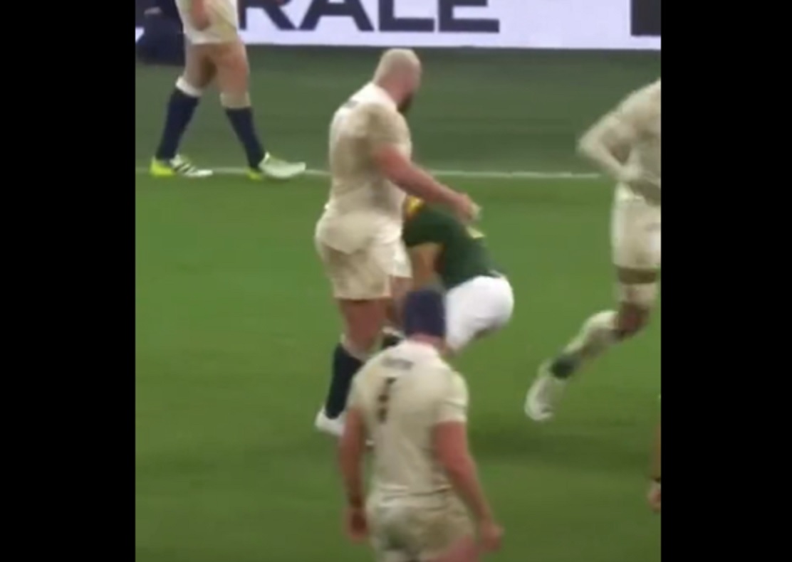 VIDEO INSOLITE – Quand Faf De Klerk se heurte à Joe Marler