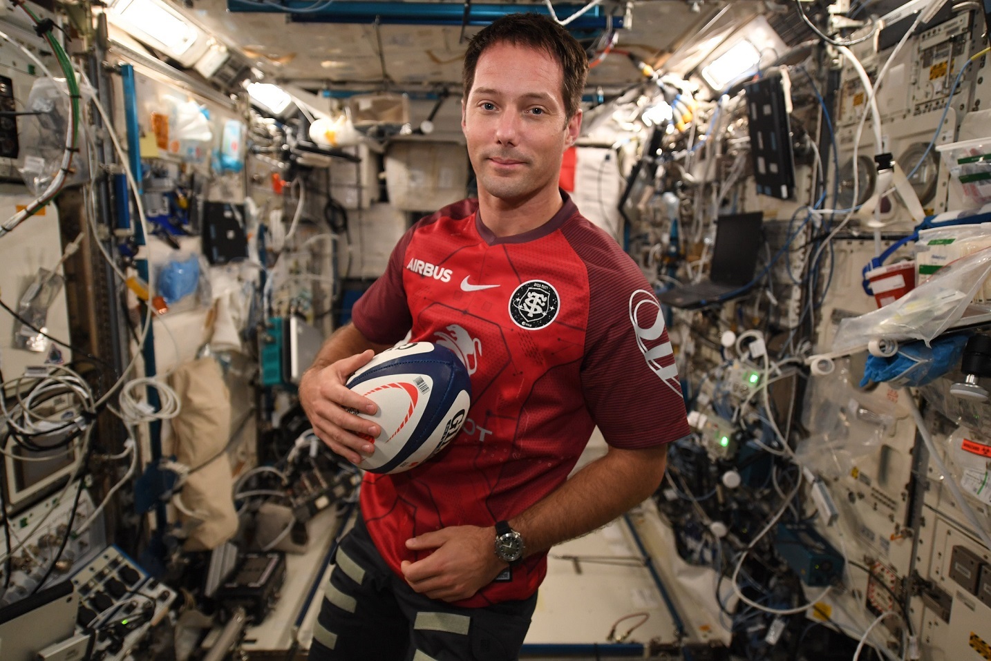 L’astronaute Thomas Pesquet s’agace sur Twitter après la défaite du XV de France