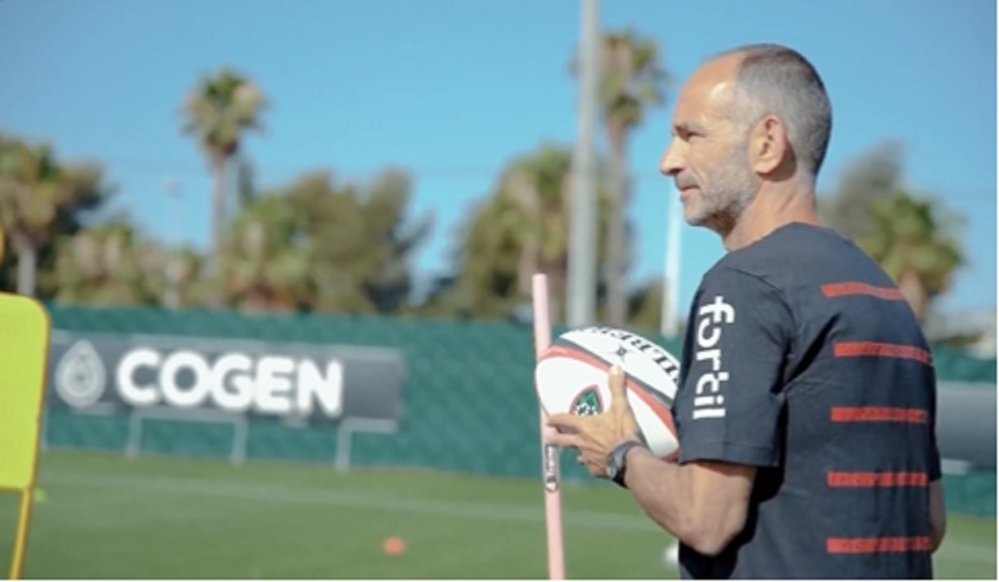 Romain Poite explique pourquoi le nombre de cartons rouges diminue grâce au bunker