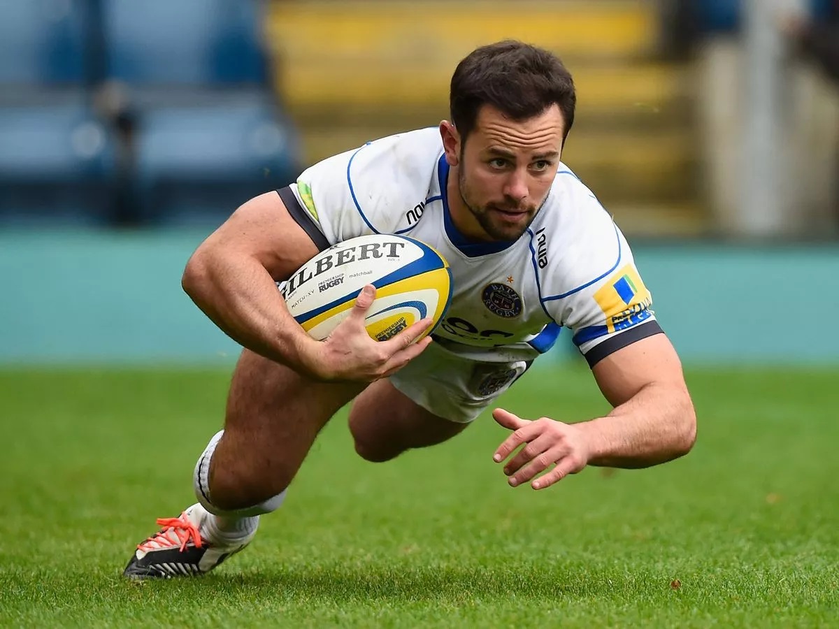 Mickael Young a joué 9 petites minutes avec le RC Toulon puis a quitté la France