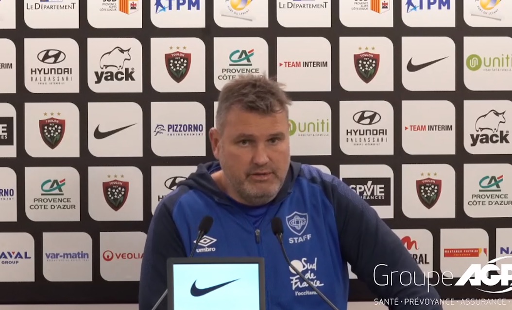 Le manager de Castres peste contre l’arbitrage