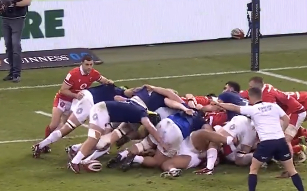 VIDEO : L’essai de Nolann Le Garrec contre le Pays-de-Galles !