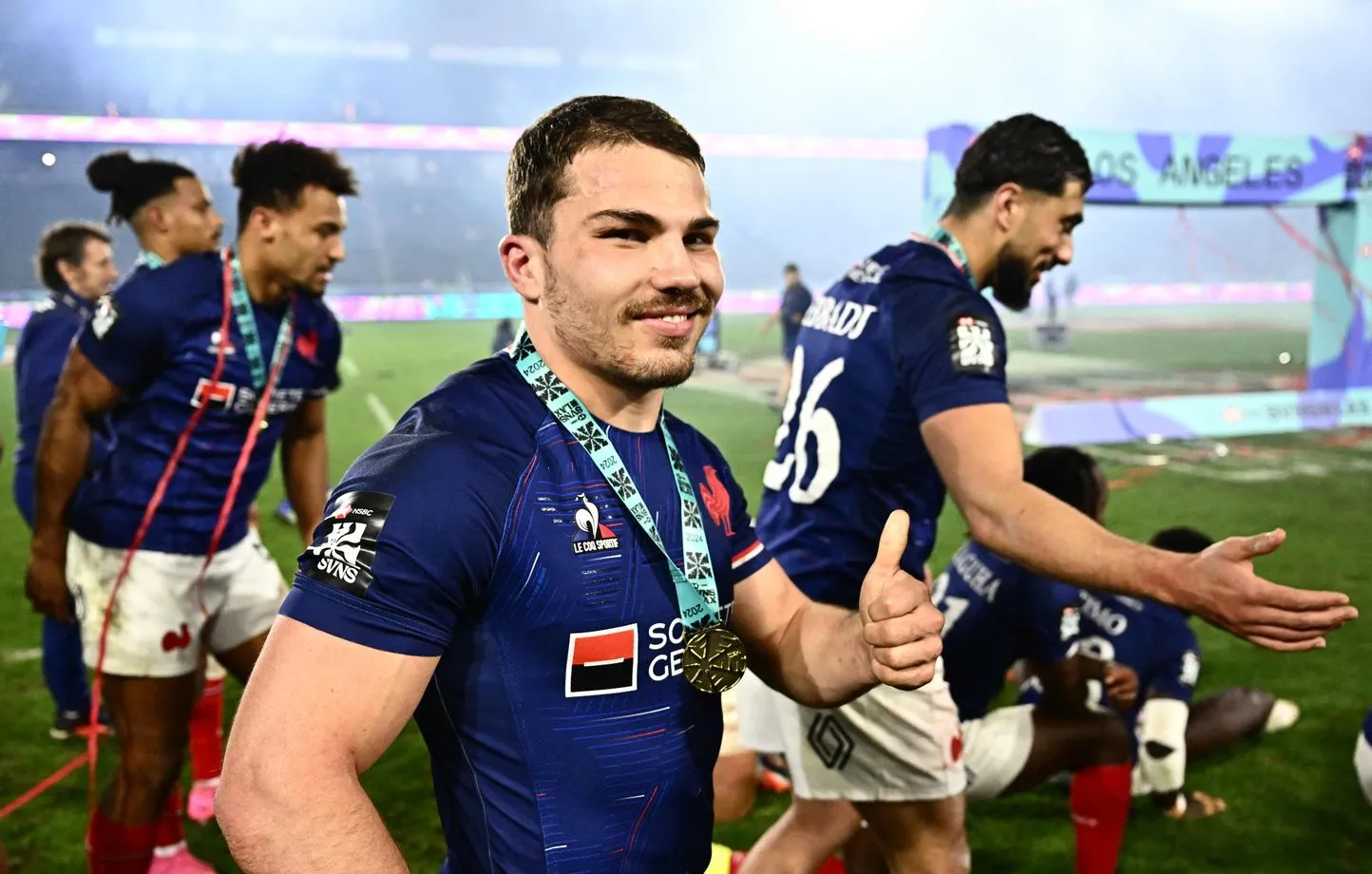 Antoine Dupont sur un véritable nuage : « Je suis hyper content, c’est super fort ! » 