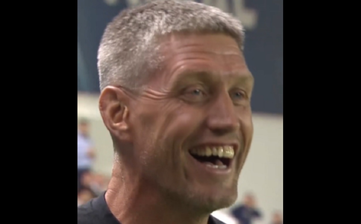 VIDEO : Quand Ronan O’Gara éclate de rire en voyant Will Skelton faire un “marque”