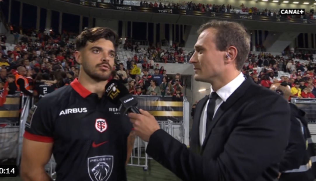 Romain Ntamack explique pourquoi il est difficile de gérer une équipe qui prend 2 cartons rouges