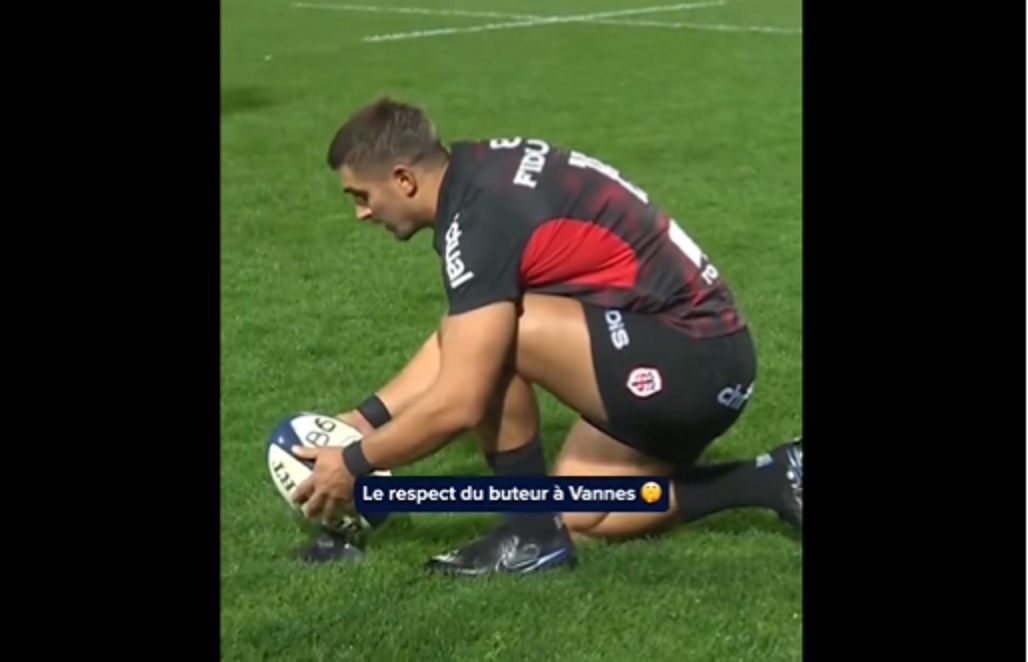 VIDEO : L’incroyable silence des supporters de Vannes lors de la tentative de Thomas Ramos