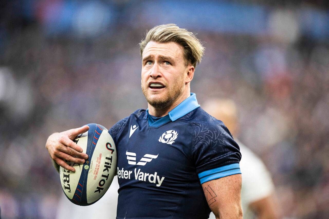 Stuart Hogg a reconnu avoir envoyé plus de 200 messages à son ex-femme : Il plaide coupable