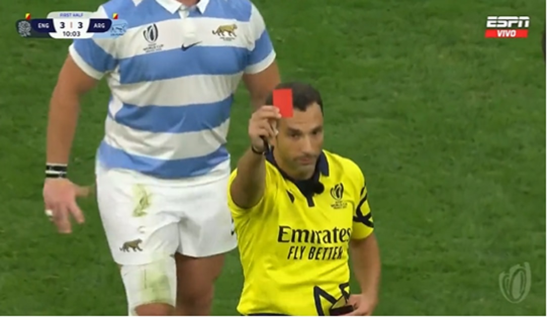 Le carton rouge de 20 minutes provoque de la colère !