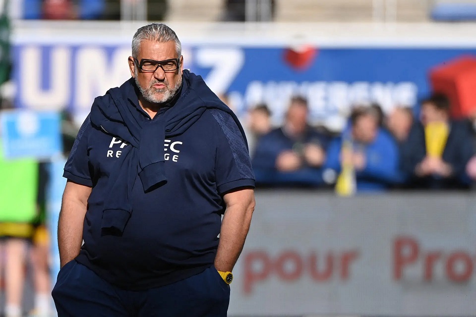 Christophe Urios furieux : “Il faut stopper ces mecs qui viennent chez nous et nous battent à chaque fois !”