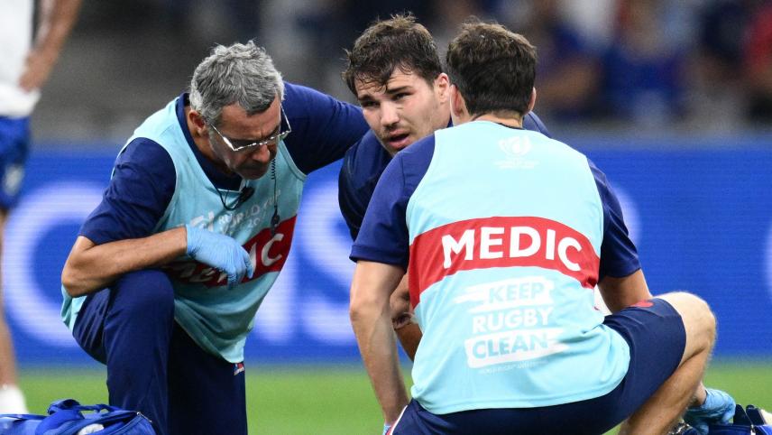 URGENT – Antoine Dupont sérieusement blessé contre l’Irlande !