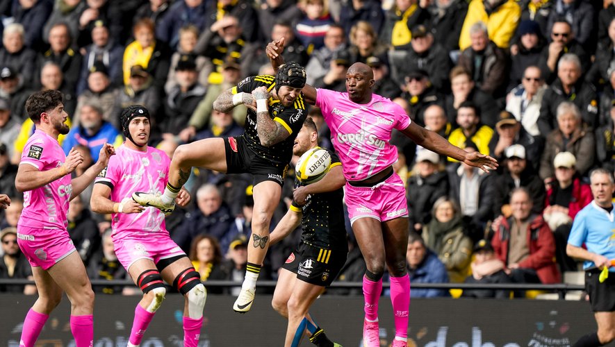 Deux joueurs exclus lors du match entre Paris et La Rochelle !