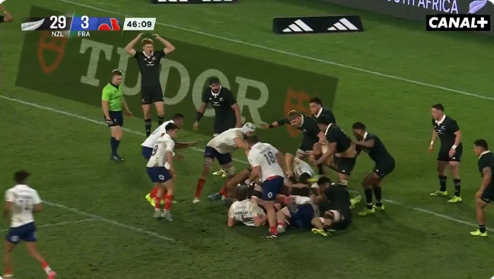 VIDEO : Le XV de France marque enfin un essai signé Léo Barré !